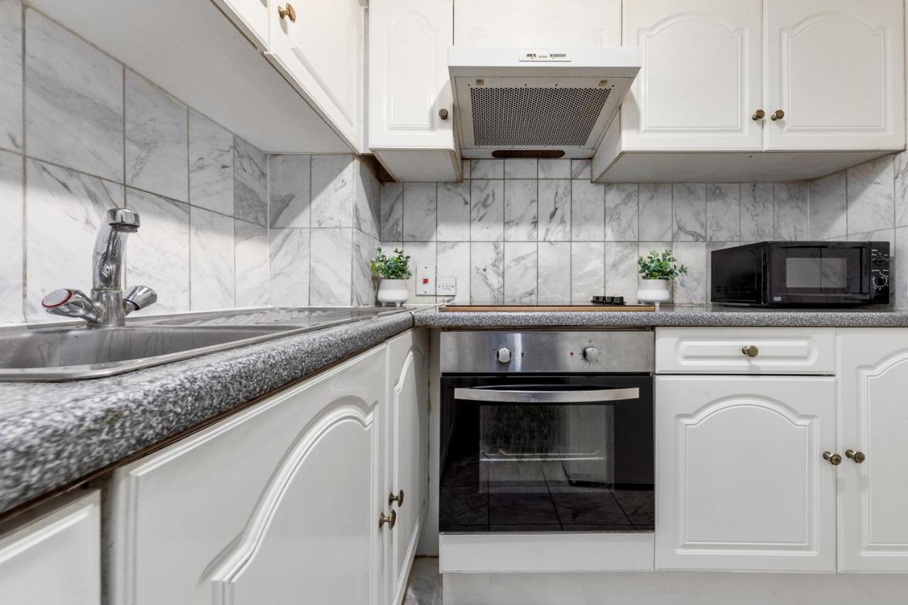 Flat In Baker Street Apartment Londra Exterior foto