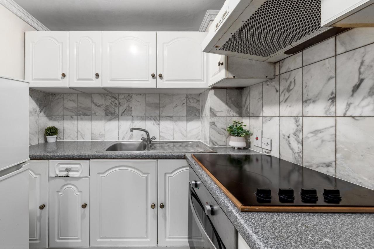 Flat In Baker Street Apartment Londra Exterior foto