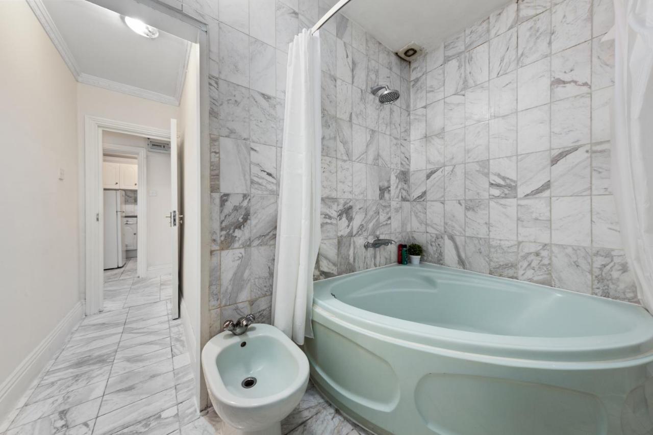 Flat In Baker Street Apartment Londra Exterior foto